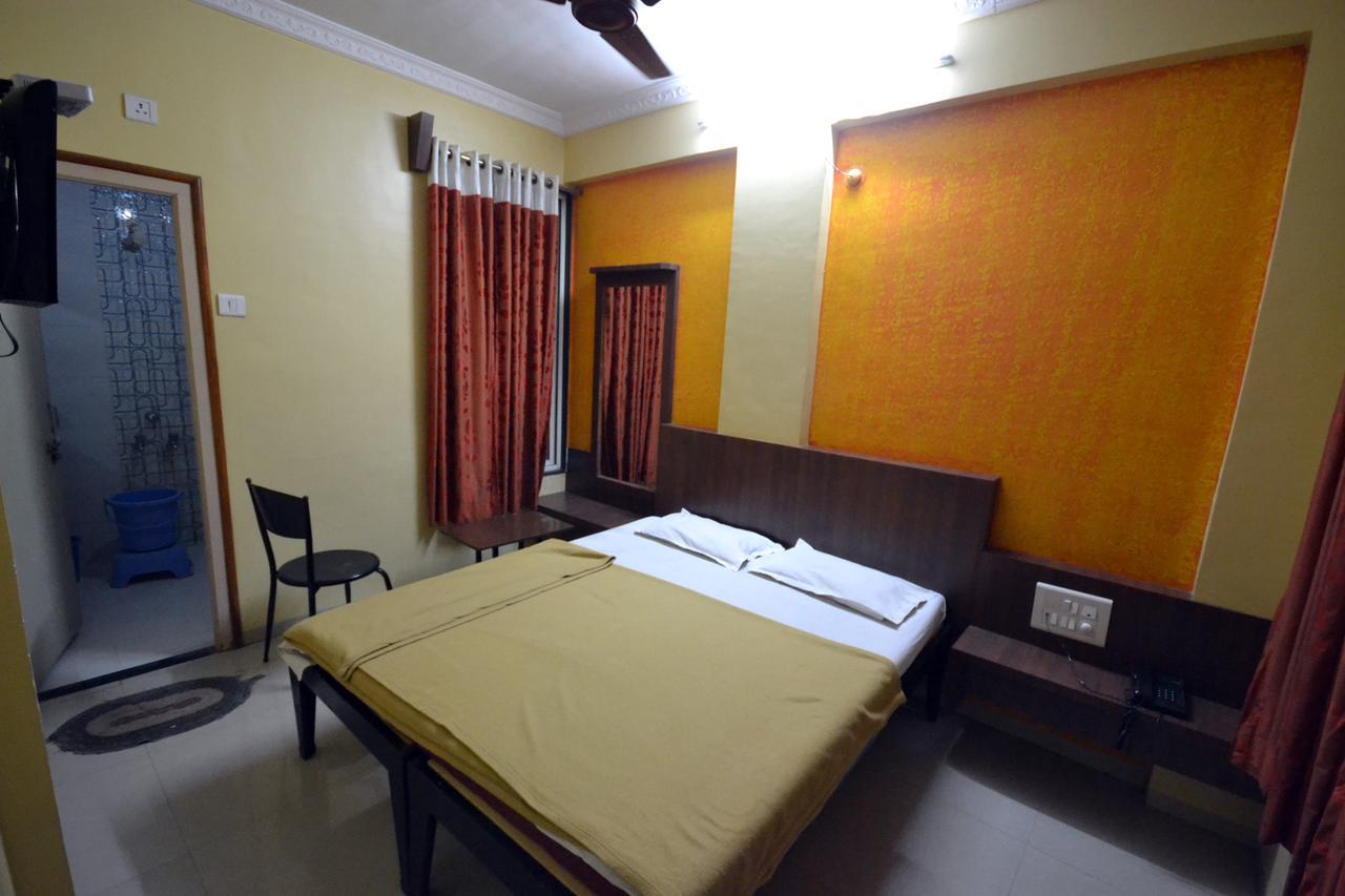 שירדי Hotel Madhava מראה חיצוני תמונה